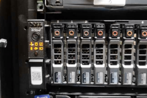 DELL R730xd 面板指示灯全亮黄色告警无法开机故障处置